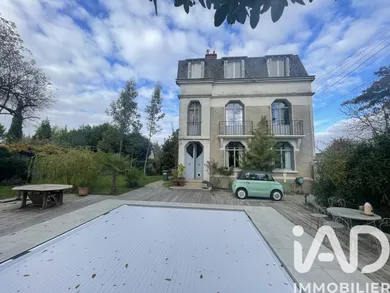 Maison à Saint-Cyr-sur-Loire (37540)