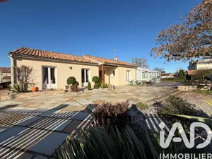 Pavillon à Loretz-d'Argenton (79290)