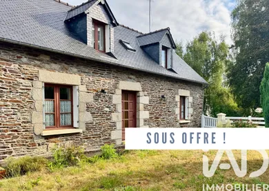 House at Saint-Caradec (22600)