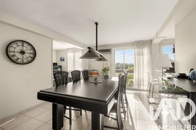 Apartment in Sainte-Foy-lès-Lyon (69110)