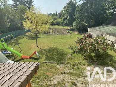 Land at Chailley (89770)