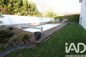 Maison à Les Martres-d'Artière (63430)