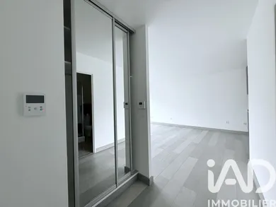 Apartment in Neuilly-Plaisance (93360)