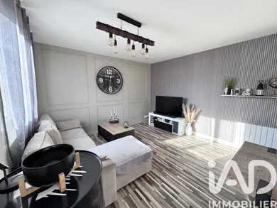 Maison traditionnelle à Sainte-Agathe-la-Bouteresse (42130)