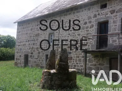 Maison de campagne à Montel-de-Gelat (63380)