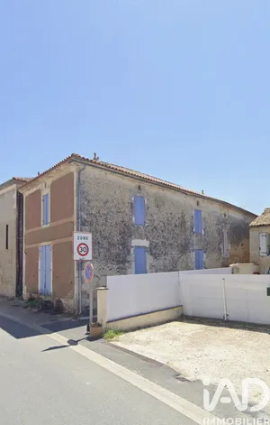Maison à Saint-Bonnet-sur-Gironde (17150)