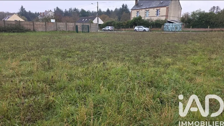 Terrain à bâtir à Viglain (45600) · 80 000 €