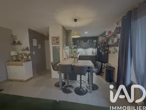 Apartment at Le Thor (84250)