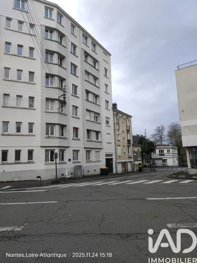 Apartment in Nantes (44000)