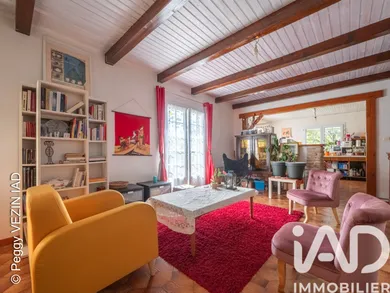 House at Saint-Xandre (17138)