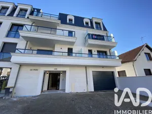 Apartment at Sainte-Geneviève-des-Bois (91700)