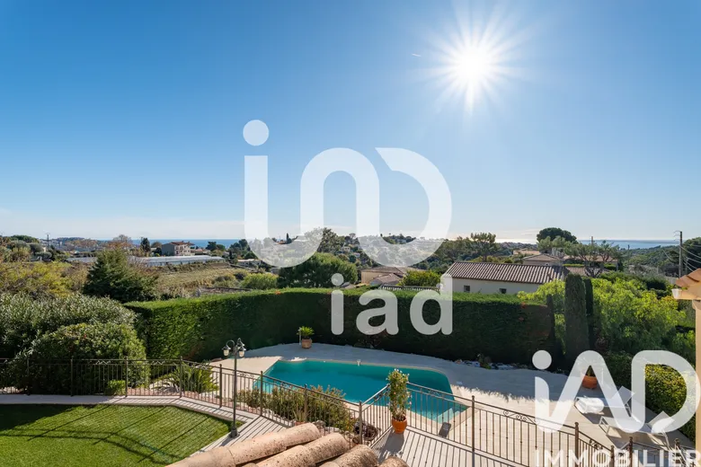 Maison 4 pièces 130 m² · à Saint-Laurent-du-Var · 130 m² · 1 210 000 €