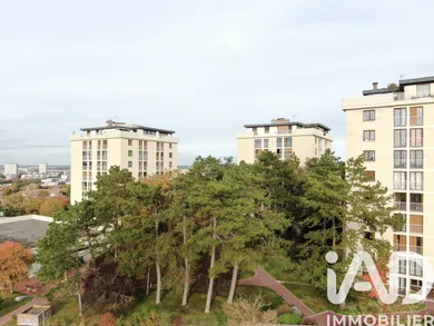 Apartment in Reims (51100)
