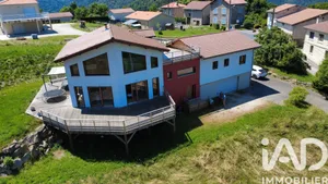 Maison d'architecte à Saint-Paul-en-Cornillon (42240)