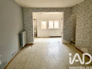 Maison de ville à Saint-Quentin (02100)