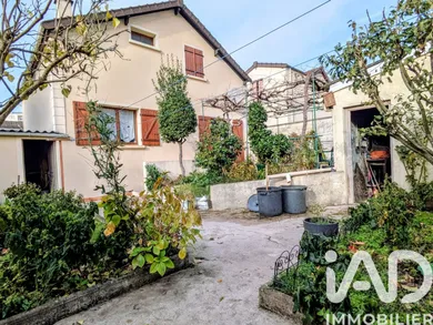 Maison traditionnelle à Pierrefitte-sur-Seine (93380)