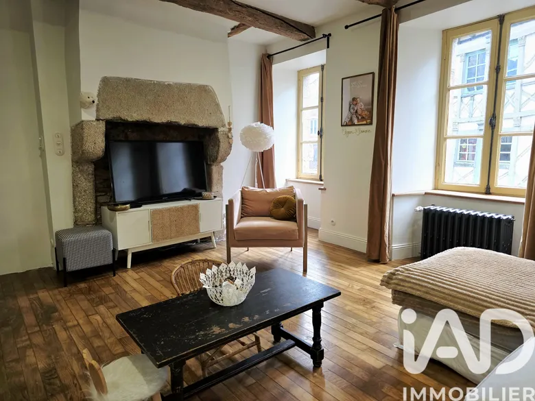 Maison 5 pièces 171 m² · à Moncontour · 171 m² · 235 000 €
