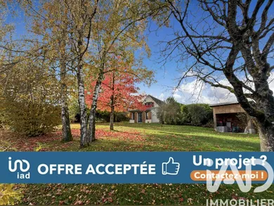 Traditional house at Égriselles-le-Bocage (89500)