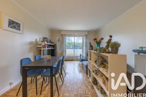 Apartment at Chevilly-Larue (94550)