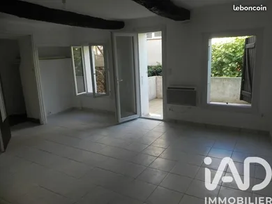Immeuble à Le Luc (83340)