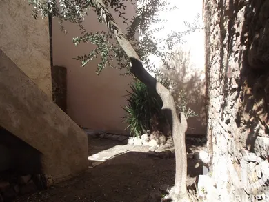 Immeuble à Le Luc (83340)