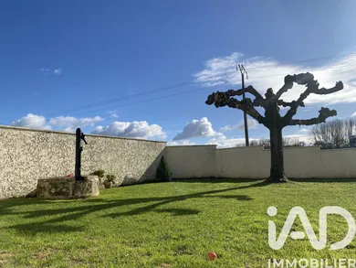 Maison à Mombrier (33710)