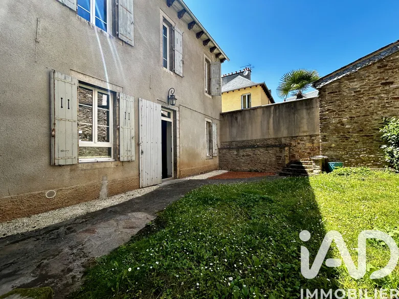 Maison 5 pièces 129 m² · à Naucelle · 129 m² · 138 000 €