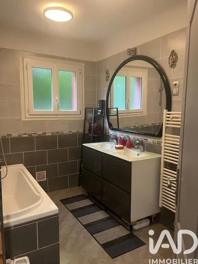 Townhouse in Fontaine-la-Gaillarde (89100)