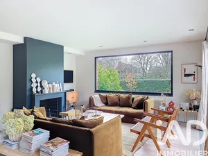 House at Croix (59170)