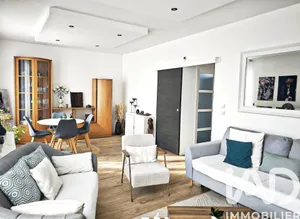 House at Écouen (95440)