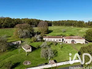 Maison à Bessac (16250)