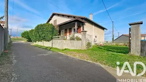 House in Bogy (07340)