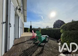 Pavillon à Parthenay (79200)