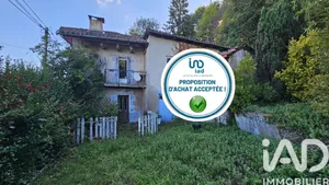 House at Maurs (15600)