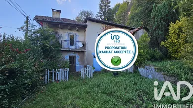 House at Maurs (15600)