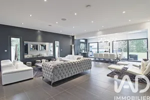 Maison d'architecte à Saint-Prix (95390)