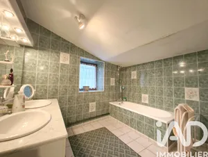 House in Saint-Pardoux (63440)