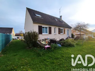 Detached house at Breuil-le-Vert (60600)