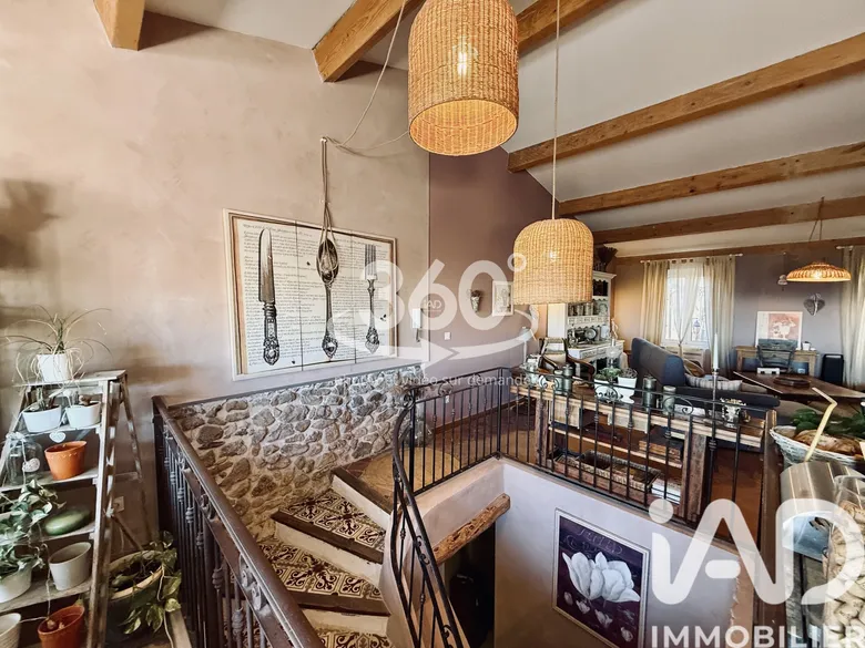 Maison 8 pièces 177 m² · à Puget-Ville · 177 m² · 400 000 €