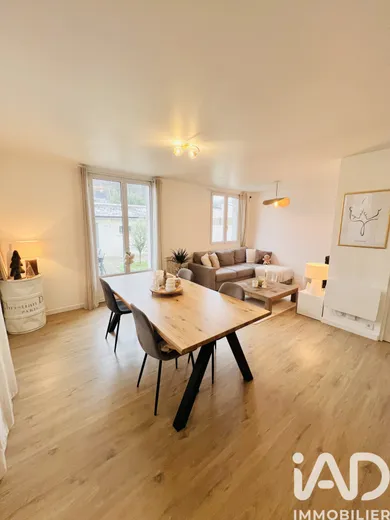 Maison à Verneuil-en-Halatte (60550)