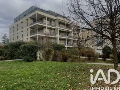 Apartment at Grenoble (38100)