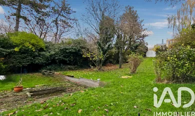 Building plot at Noisy-le-Grand (93160)