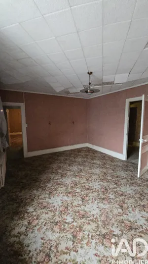 Building at Bogny-sur-Meuse (08120)