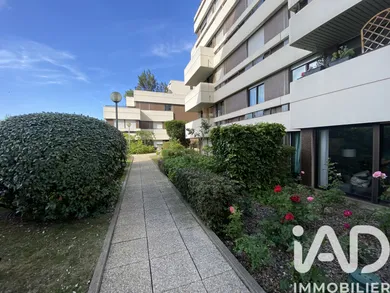 Appartement à Suresnes (92150)