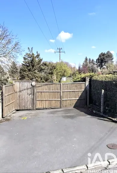 Land at Maisnil-lès-Ruitz (62620)