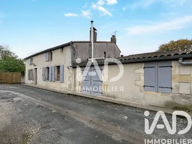 Maison de village à Saint-Seurin-de-Cadourne (33180)