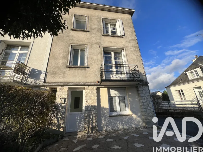 Immeuble 118 m² · à Saint-Cyr-sur-Loire · 118 m² · 447 500 €