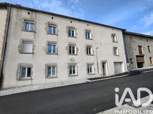 House at Saint-Julien-Molhesabate (43220)