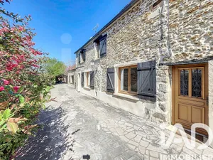 House at Argentières (77390)