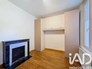 Studio à Courbevoie (92400)